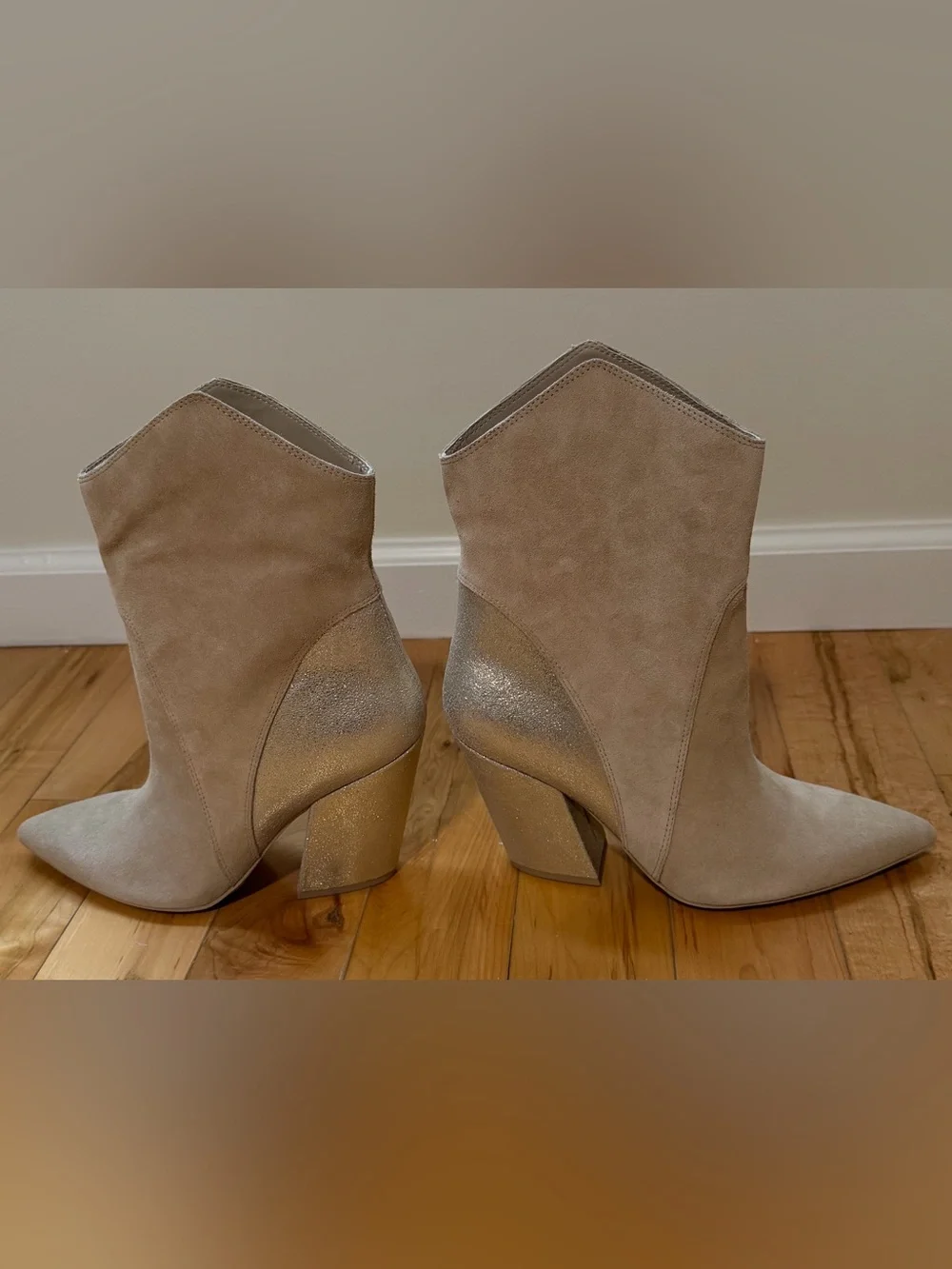 Dolce Vita Nestly Suede Pointed Toe Booties Size 9